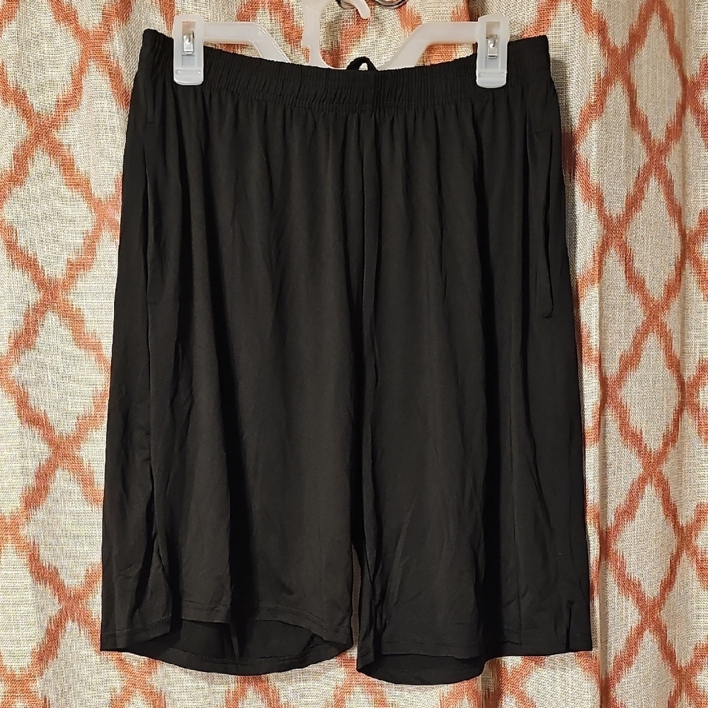 Black Basketball Shorts - Picture 1 of 3